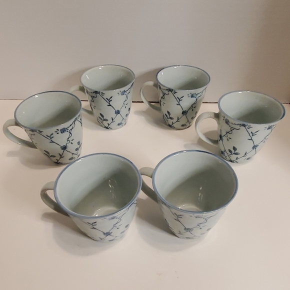 Set Of 6 Cute Blue Speckled Floral Cups - Picture 1 of 6